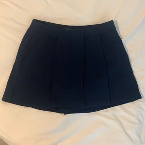 Banana Republic Navy Pleated Skort
